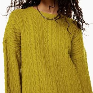 Aritzia olive green Peggy sweater. Size L